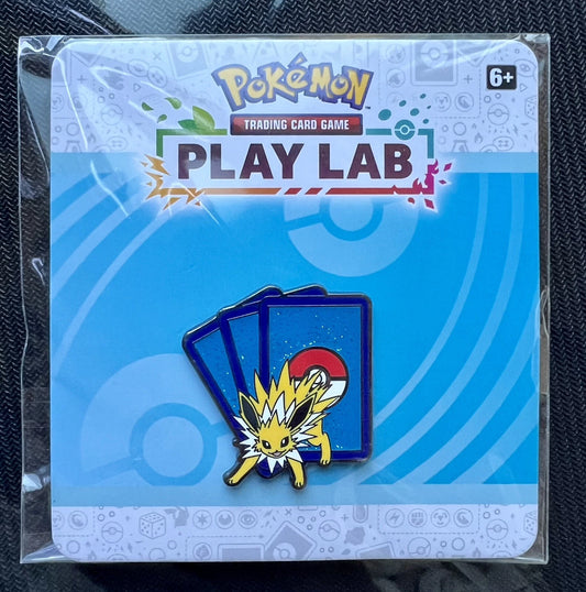 Pokémon TCG Play Lab Pin Jolteon Eevee Eeveelution (Similar to PAX Pinny Arcade)